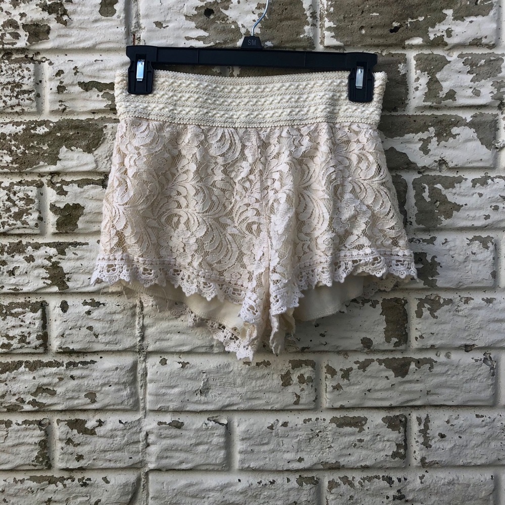 Girls lace shorts